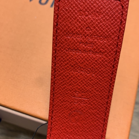 New in box reversible Louis Vuitton monogram belt - Picture 4 of 6